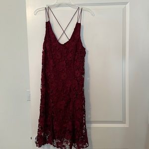 Romeo + Juliet couture burgundy lace dress